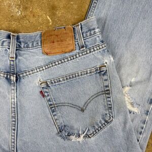 Vtg Levi's 505 Men's Jeans 34x28.5 Light Wash Distressed Hemmed Vintage Y2K